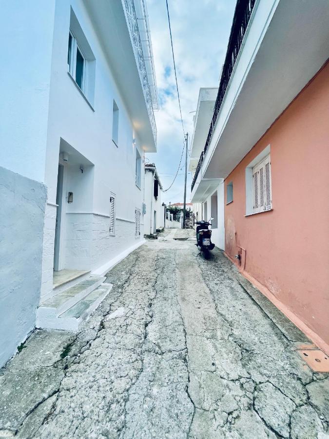 Mare Gaia Apartments Skiathos Town Exterior photo